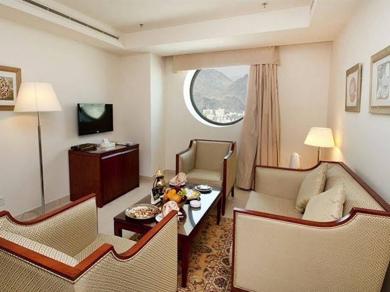 Makarem Al Bait Al Azizia Hotel Mecca Ngoại thất bức ảnh